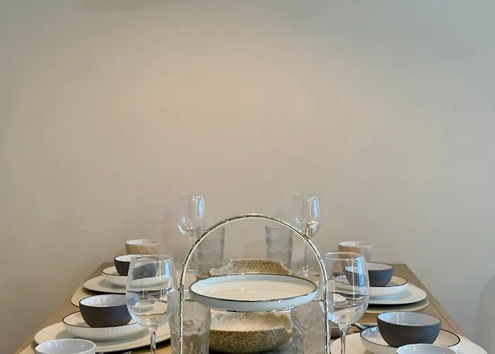 Panoramic Seaview 2br Near Airport Facing The Bay 6g 4* Manila